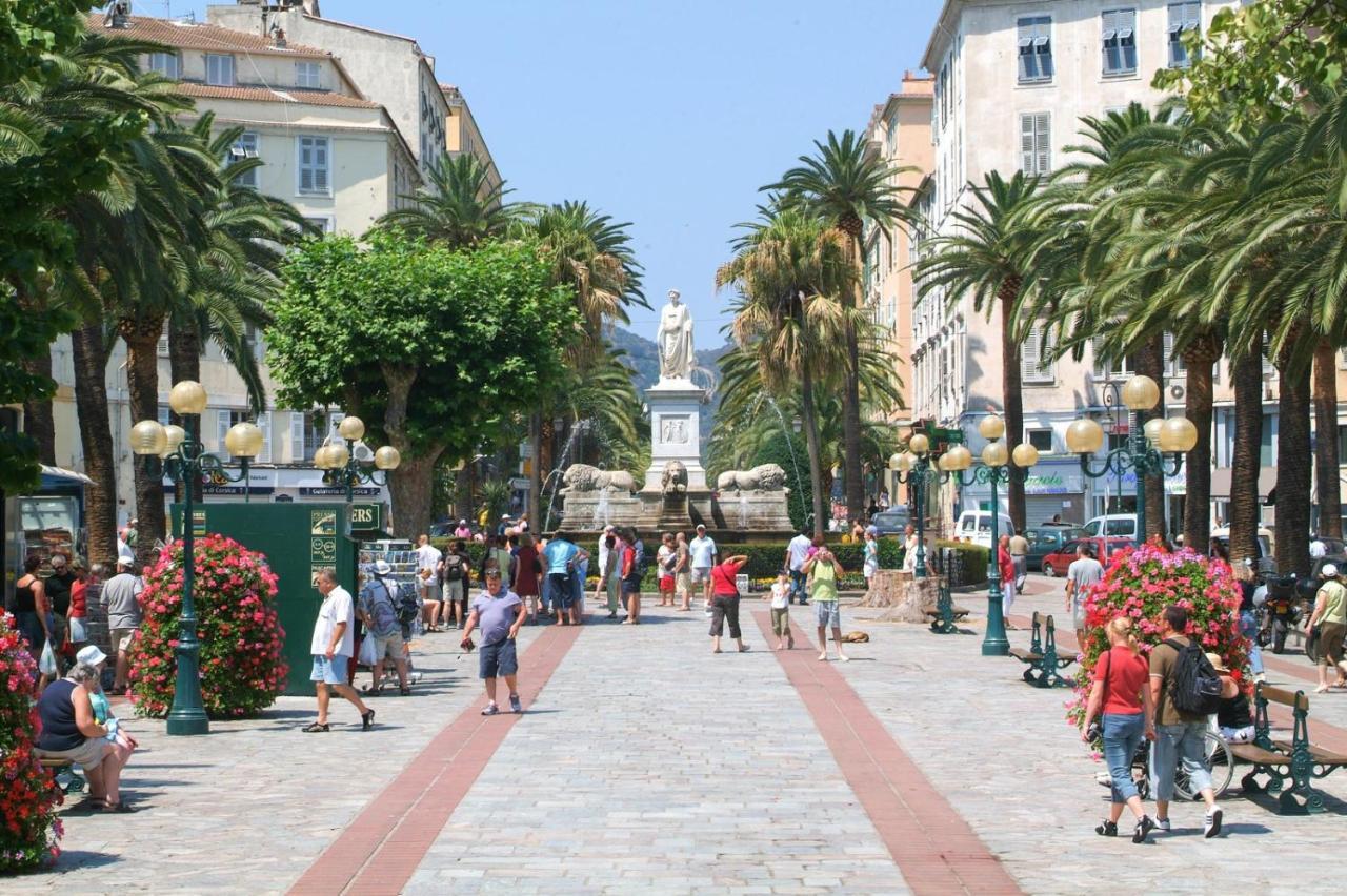 Appartement Avec Magnifique Vue Mer Ajaccio  Luaran gambar